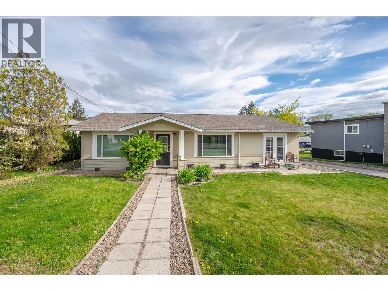 9716 Thompson Rd, Summerland, BC V0H 1Z3