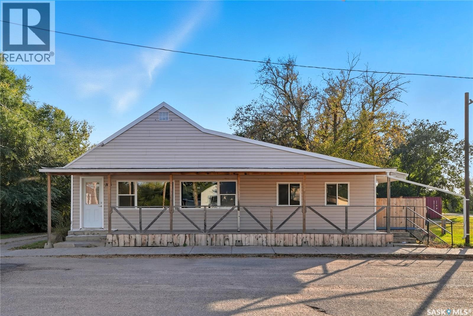 105 Main St, Harris, SK S0L 1K0