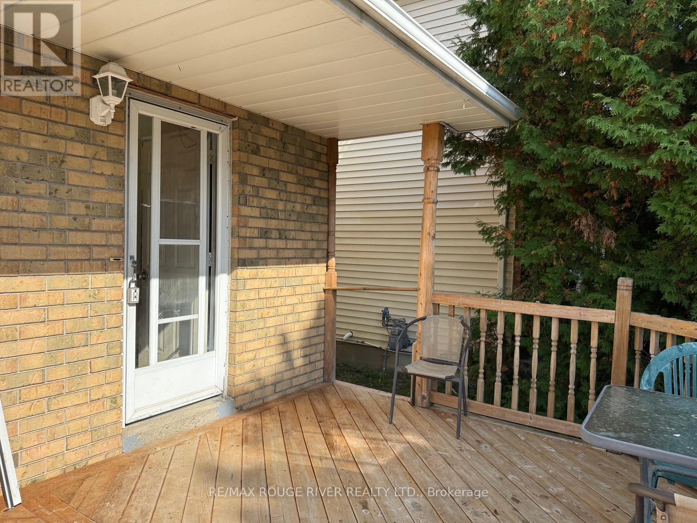 20 Stanley Dr, Port Hope, ON L1A 3W6