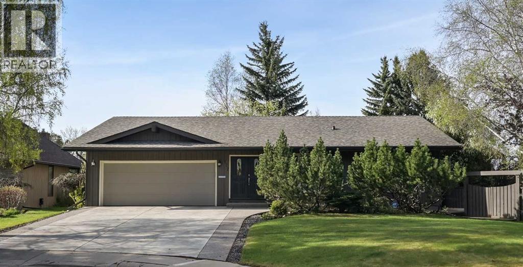 127 Varsity Estates Grv NW, Calgary, AB T3B 4C8