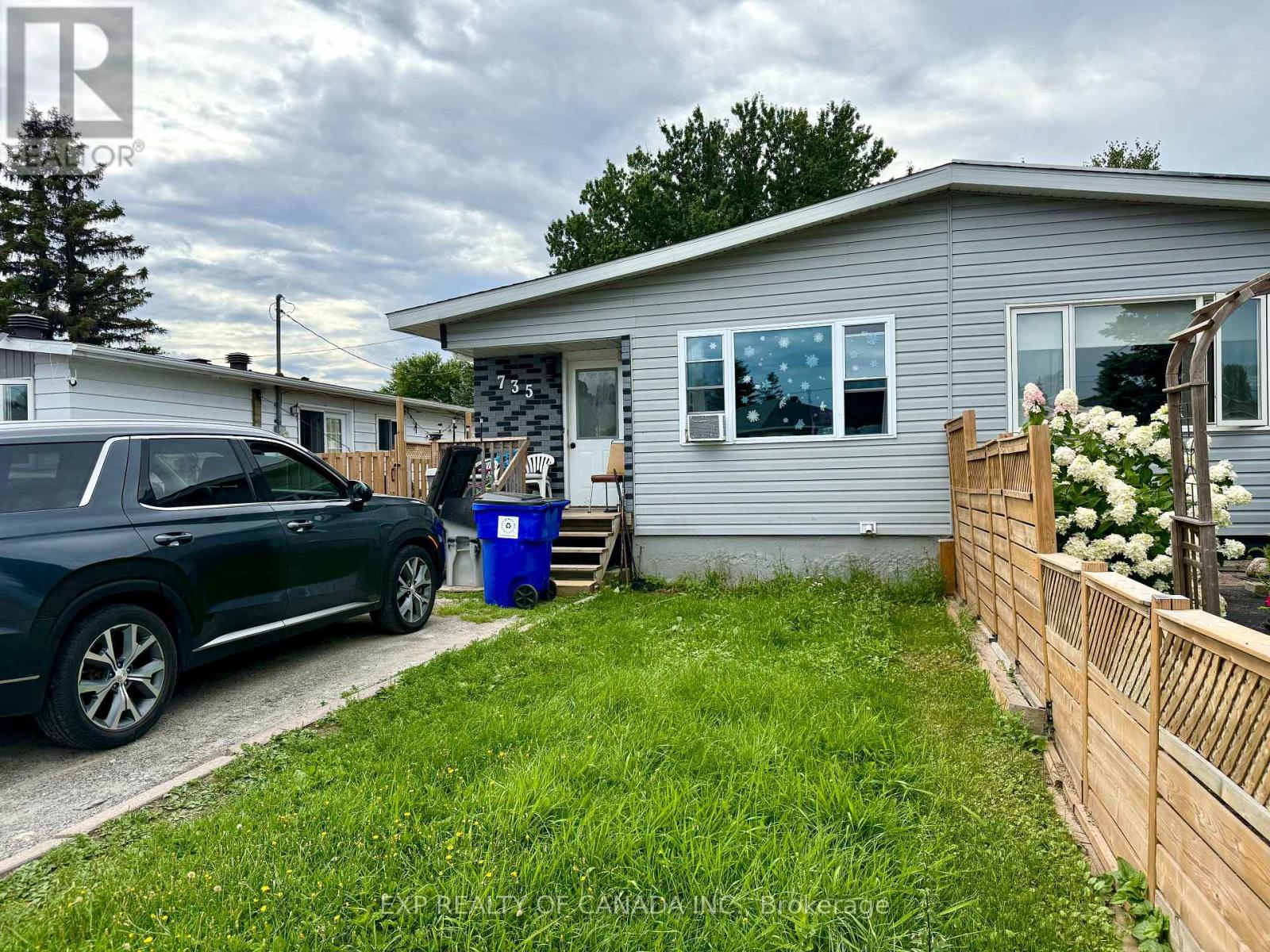 735 Denise St, Timmins, ON P4N 7M5