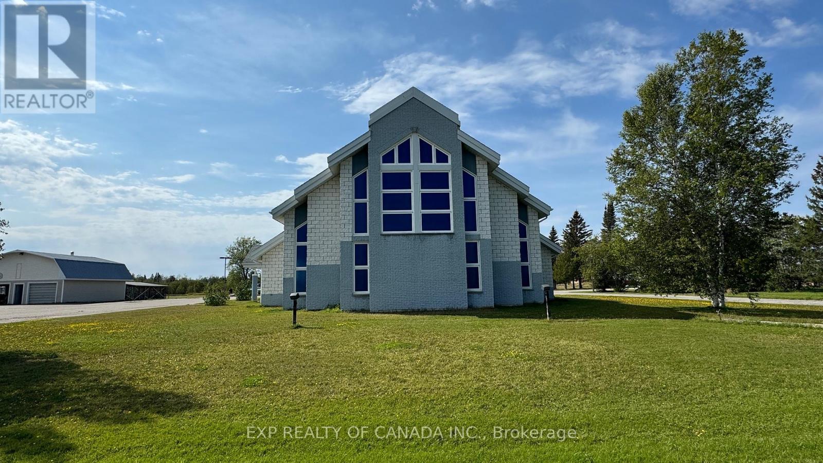 2323 Genier Rd, Cochrane, ON P0L 1C0