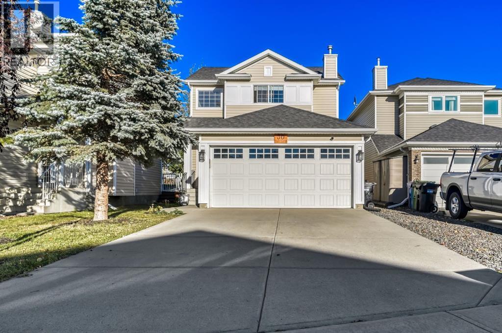 30 Royal Elm Dr NW, Calgary, AB T3G 5P7