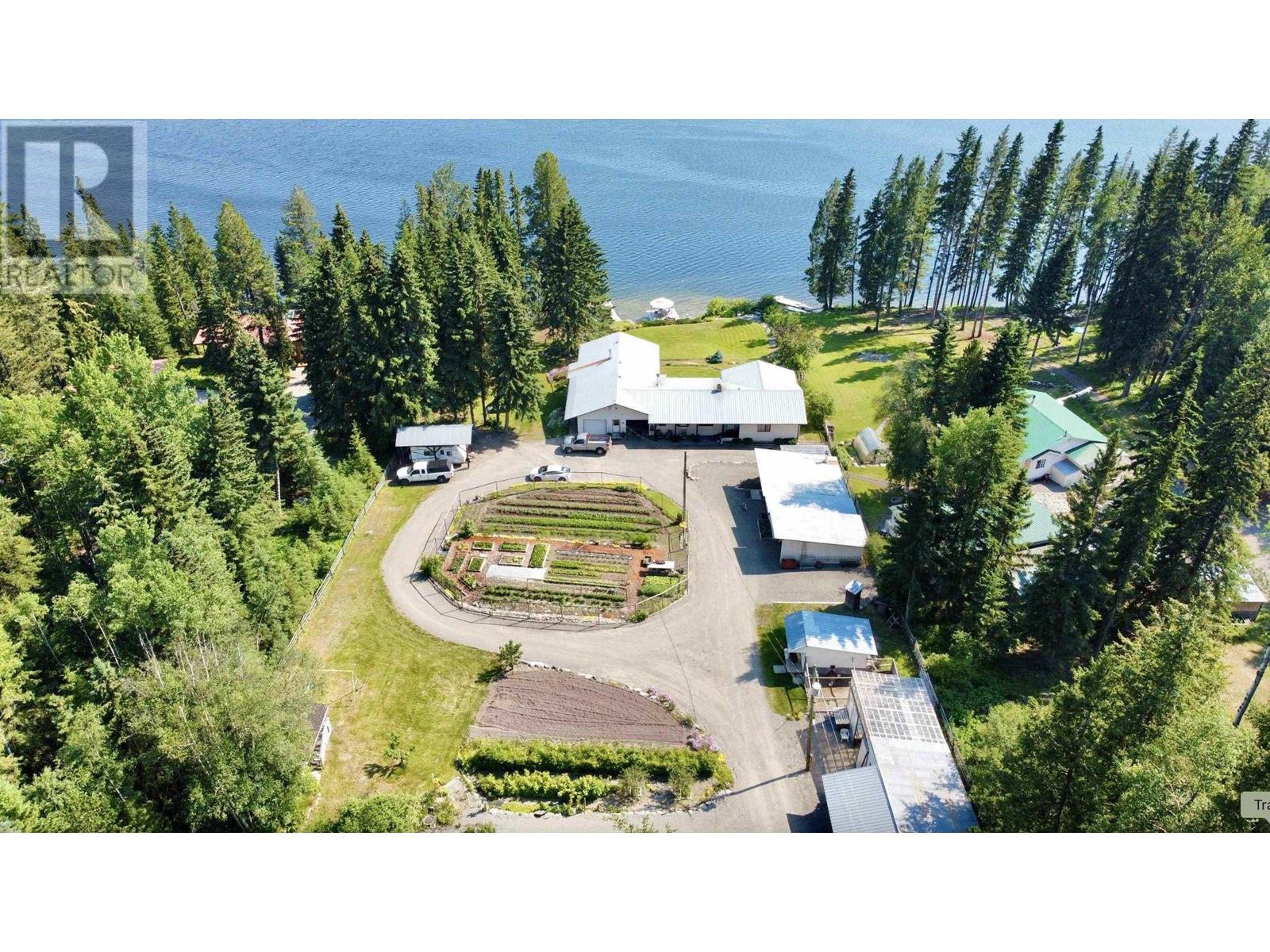 5790 Timothy Lake Rd, Lac La Hache, BC V0K 1T0