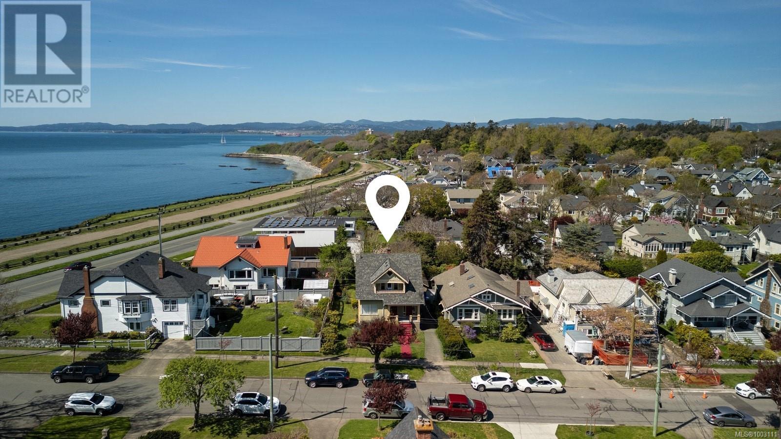 16 Howe St, Victoria, BC V8V 4K3