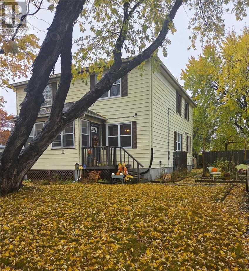 11 Bennett, Falconbridge, ON P0M 1S0