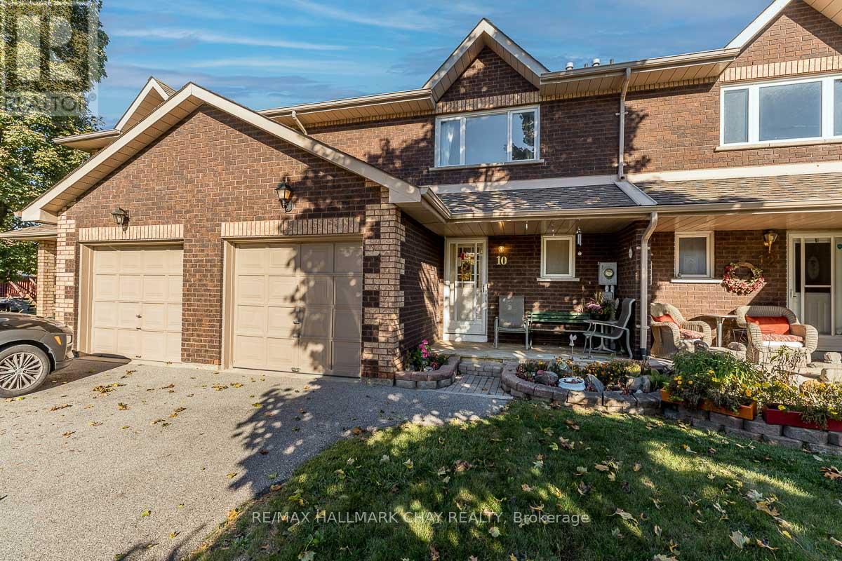 2 10 Riverley Ln, New Tecumseth, ON L9R 1C5