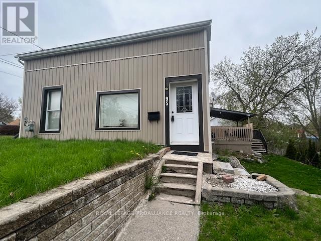 95 Grier St, Belleville, ON K8P 3A2