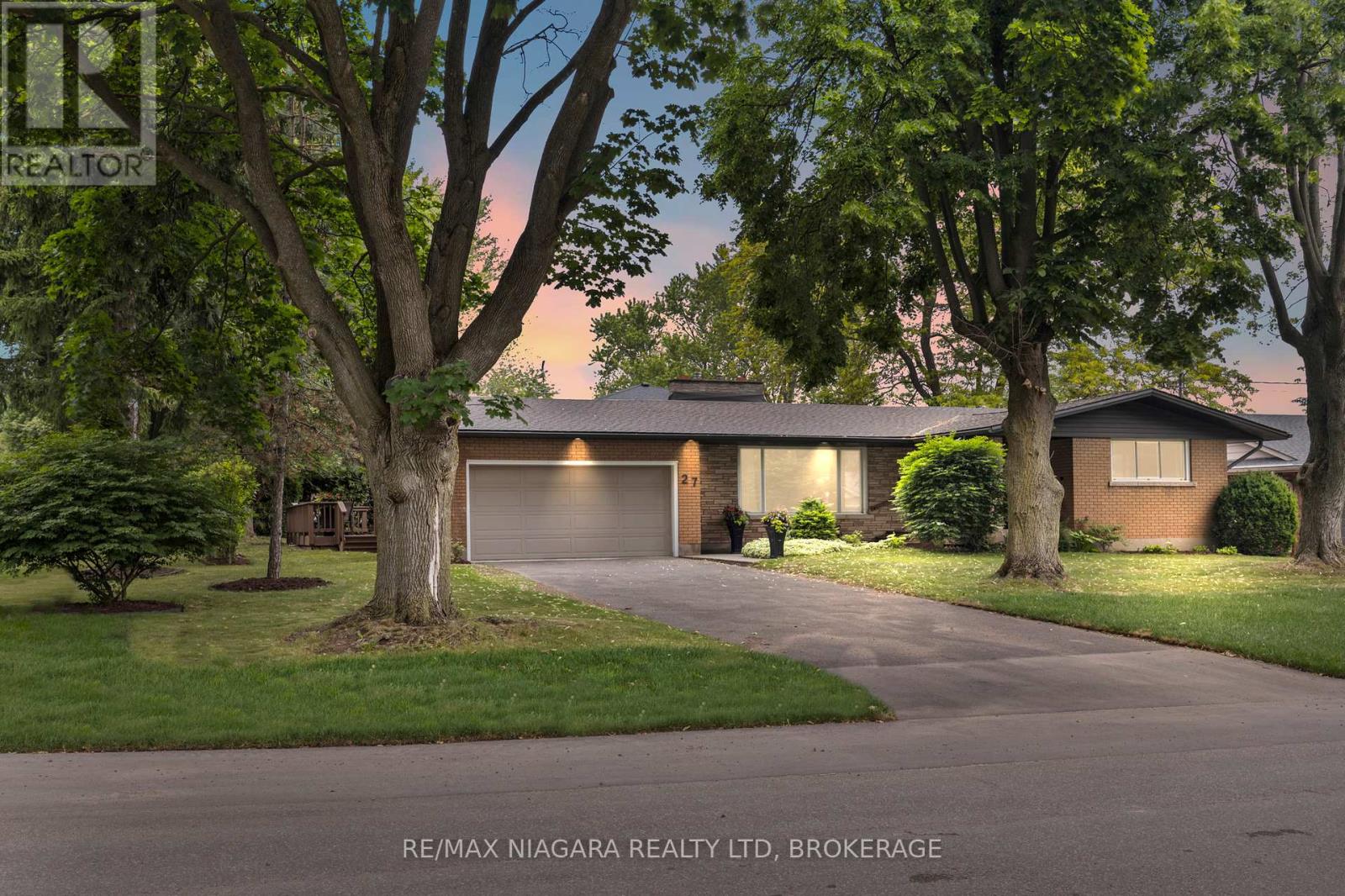 27 Daleview Cres, Pelham, ON L0S 1E0