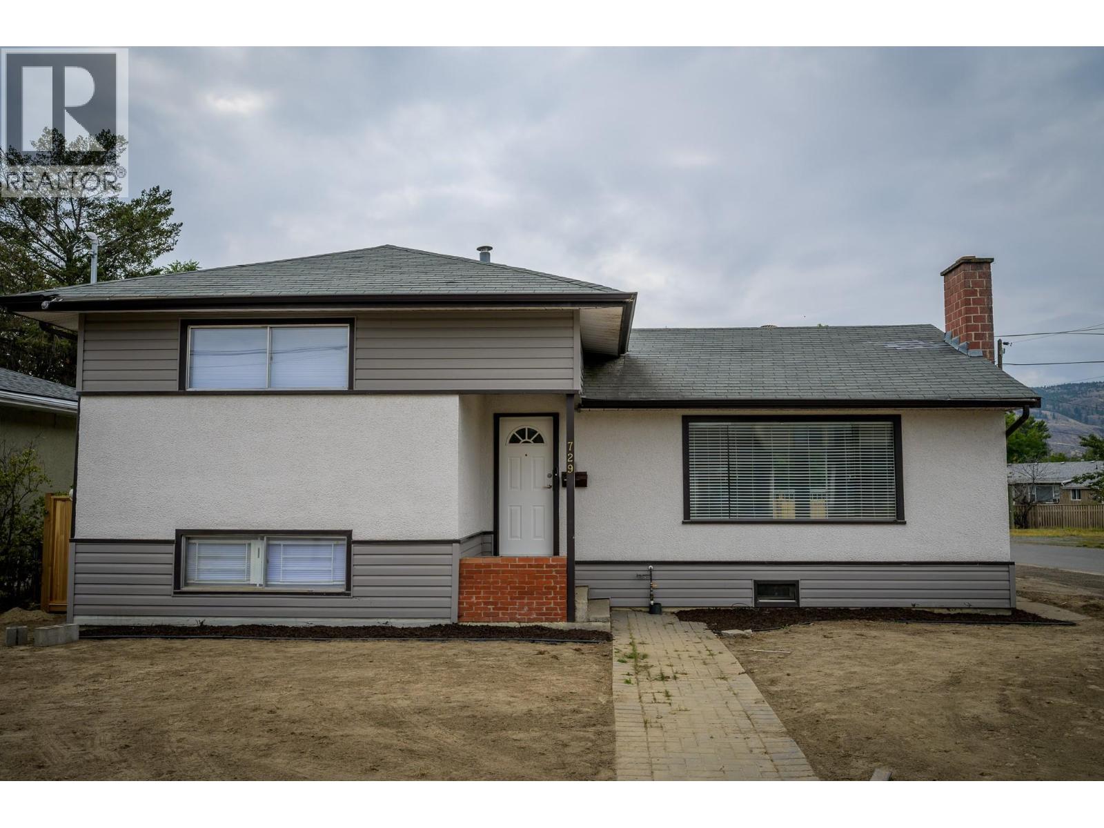 729 Mackenzie Ave, Kamloops, BC V2B 3W1