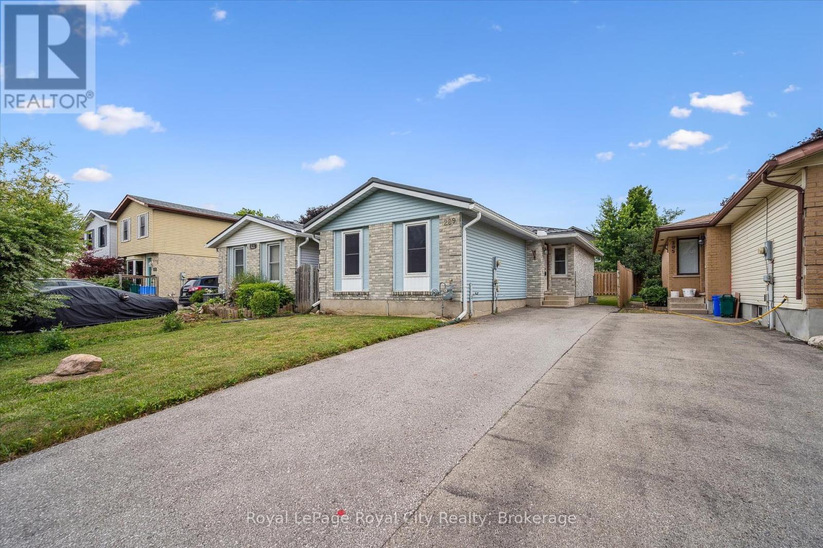 289 Strathallan St, Centre Wellington, ON N1M 3L5