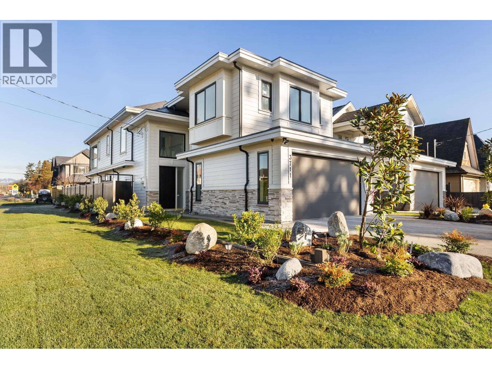 3711 Garry St, Richmond, BC V7E 2T6
