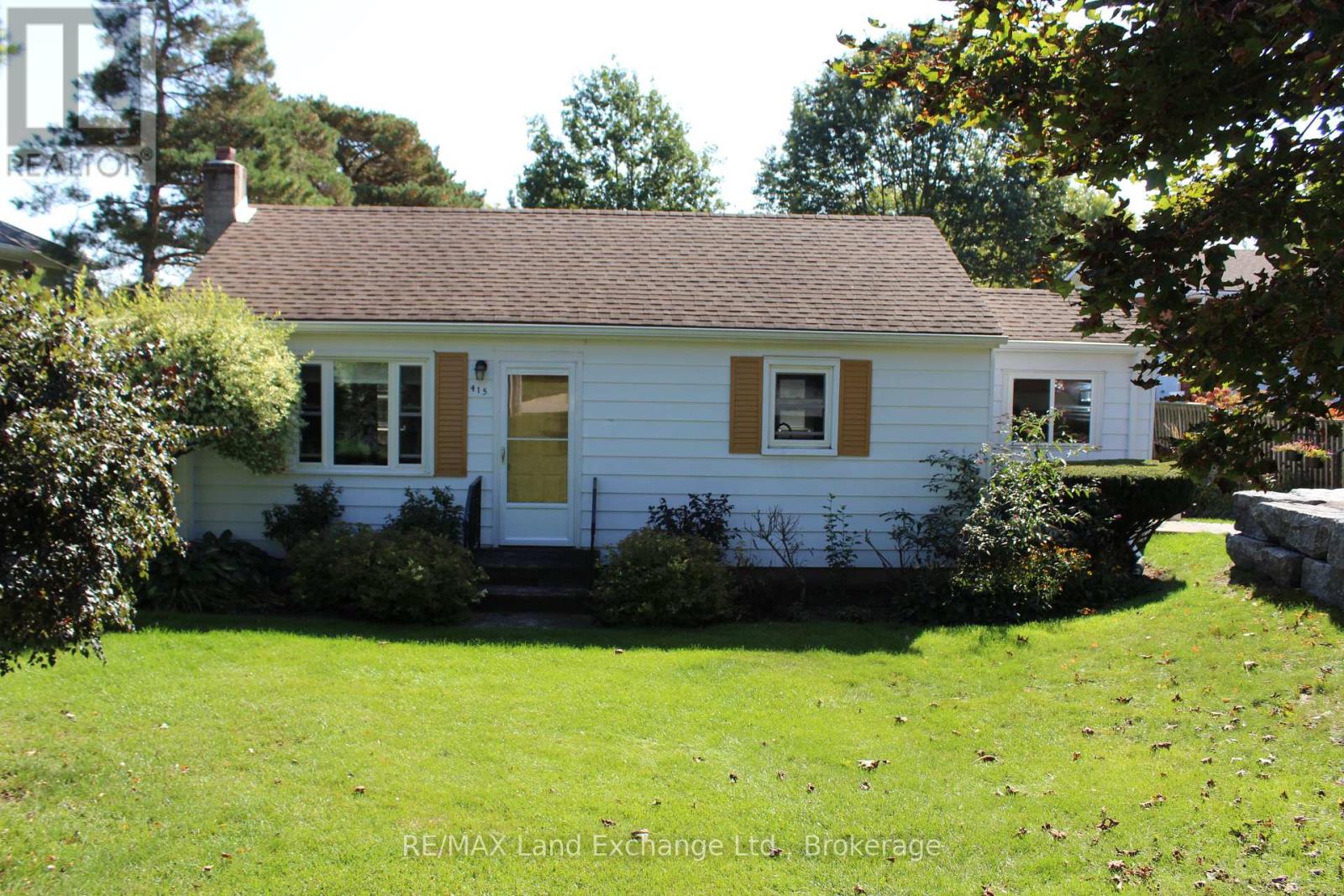 415 Elgin St S, Kincardine, ON N2Z 2V4
