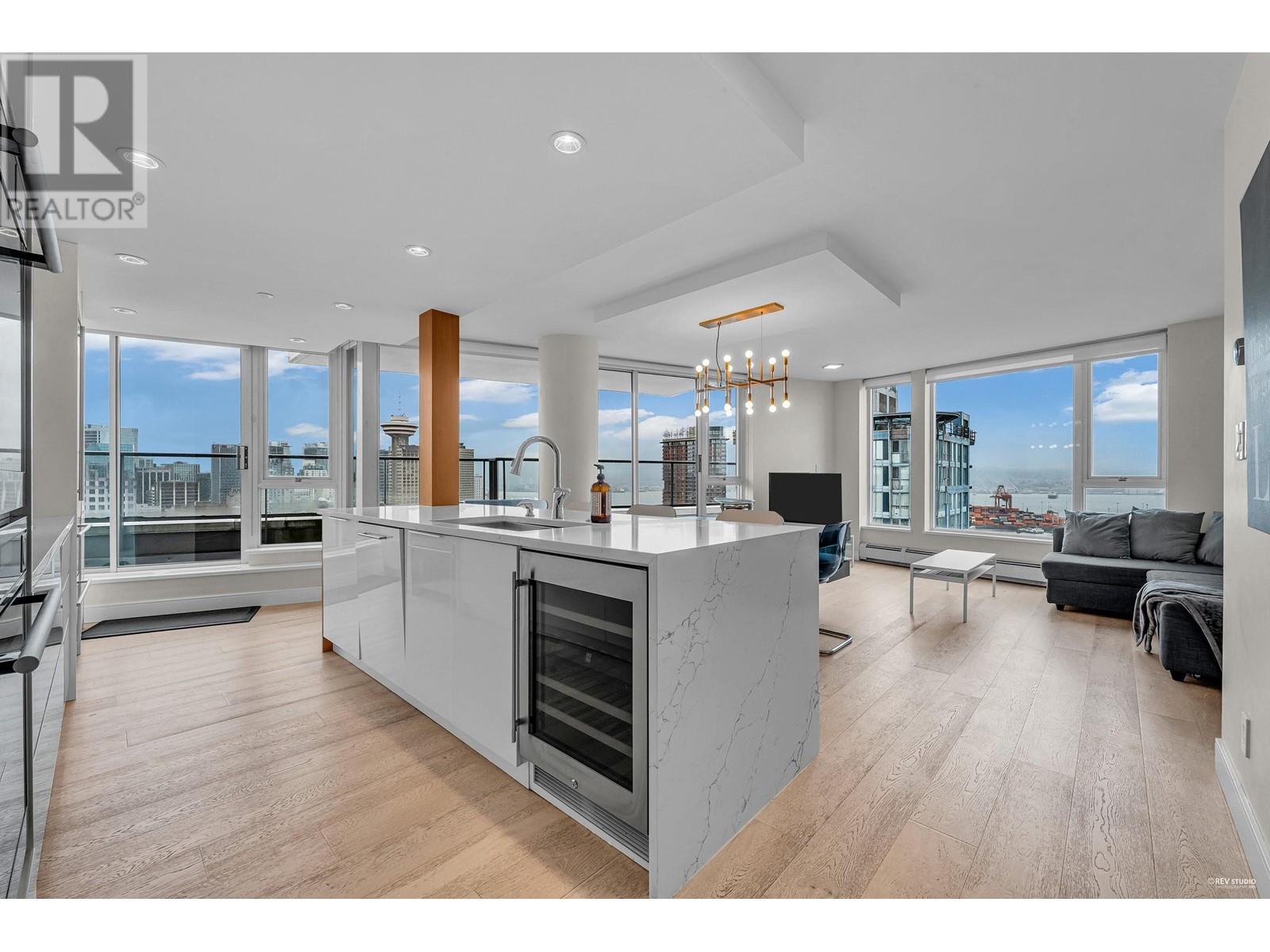 188 Keefer Place Unit 3703, Vancouver, BC V6B 0J1