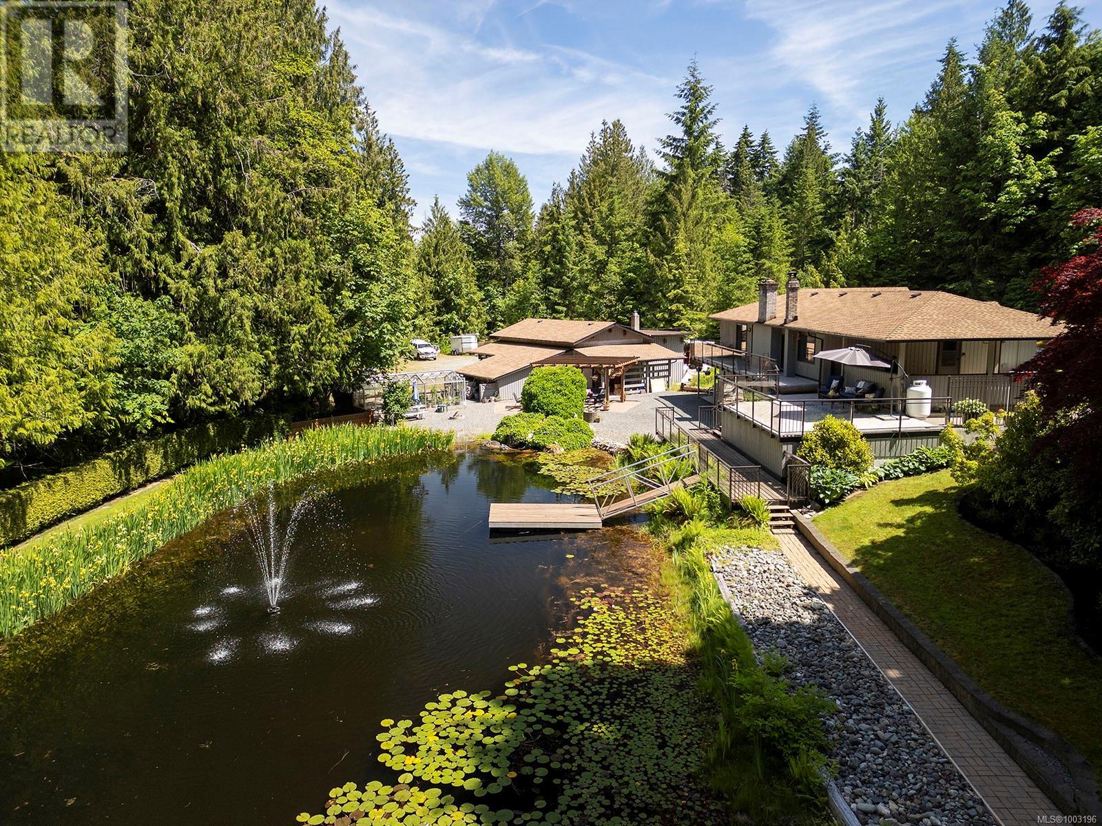 970 Mclean Rd, Qualicum Beach, BC V9K 1Y3