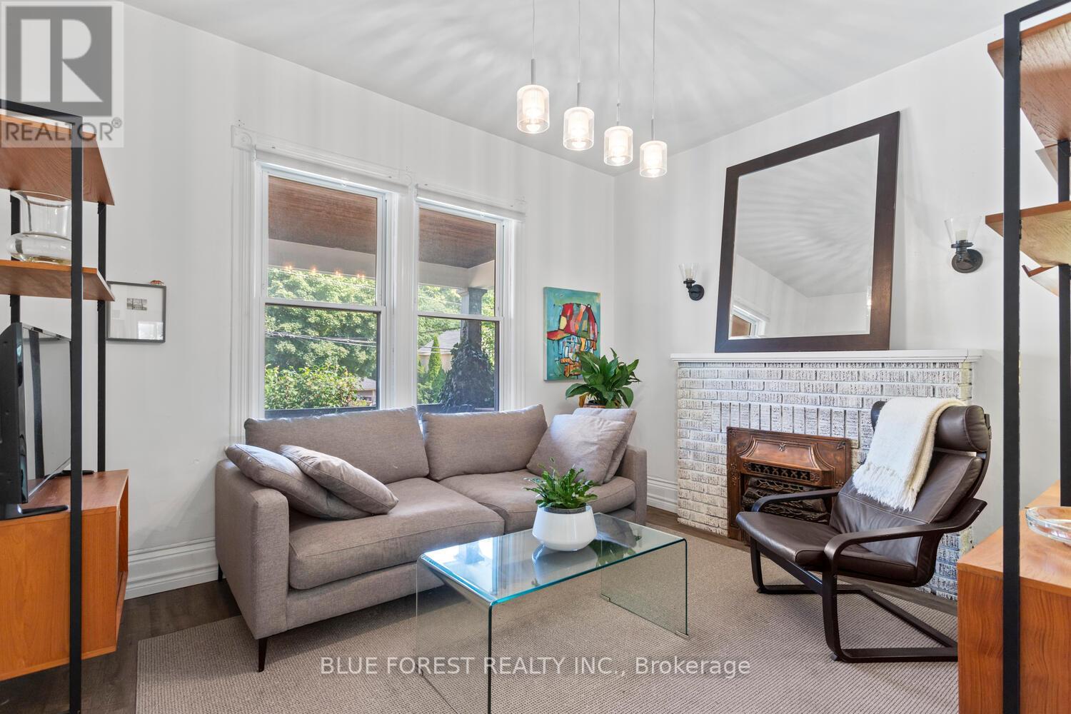 623 Dufferin Ave, London, ON N5W 3J8