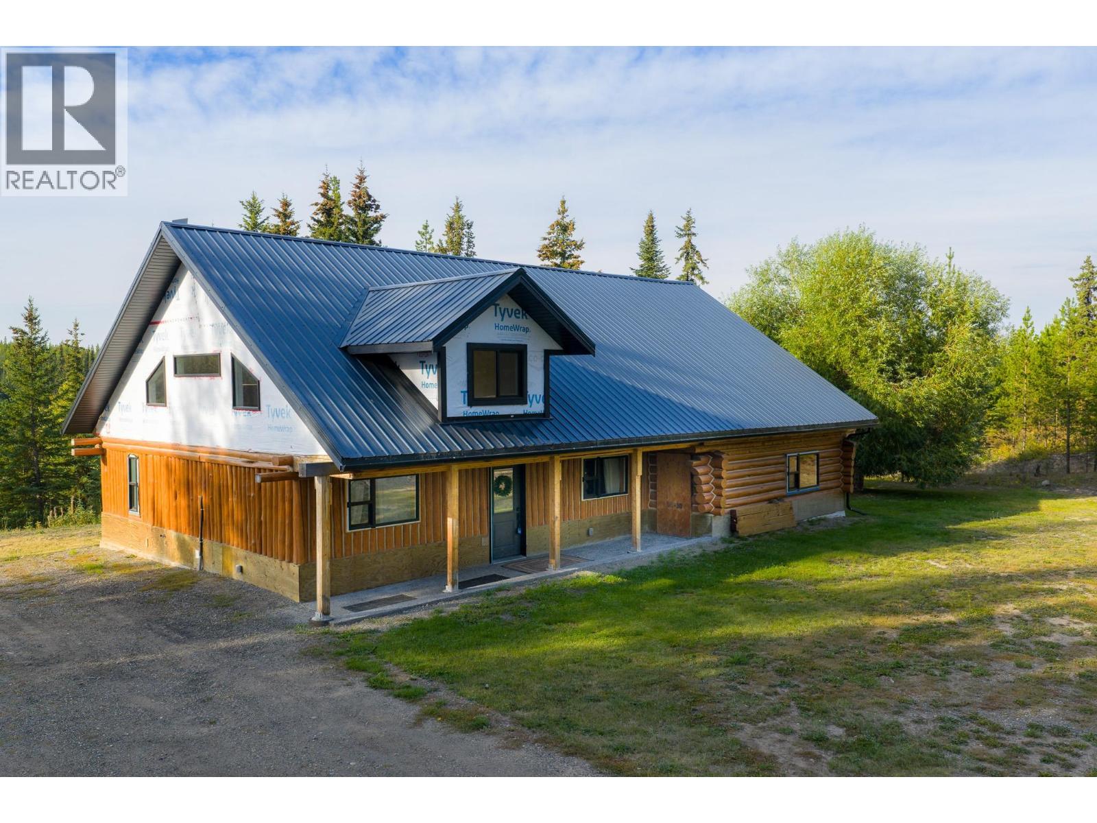 15053 Nickol Rd, Vanderhoof, BC V0J 3A2