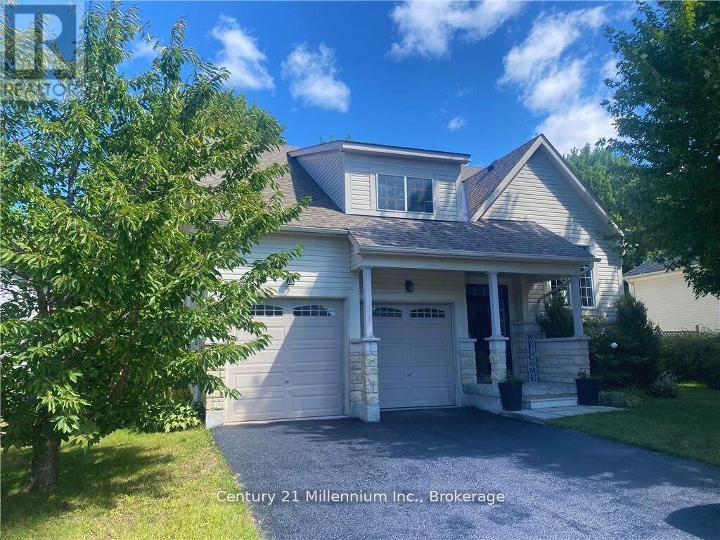 7 Sparrow Ln, Wasaga Beach, ON L9Z 1A9