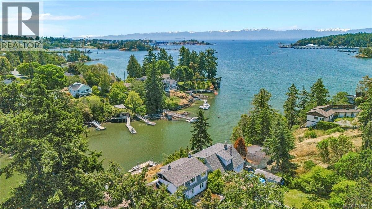304 Bessborough Ave, Victoria, BC V9B 5M3