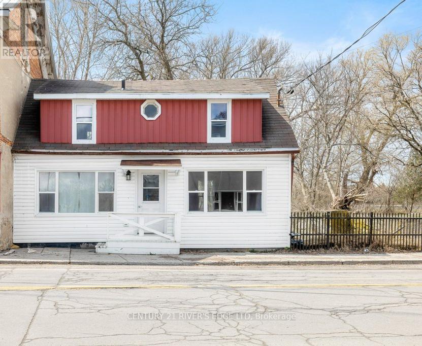 18 Main St W, Elizabethtown-Kitley, ON K0E 1M0