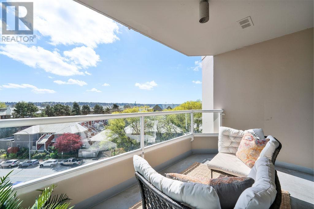 1065 Quayside Drive Unit 502, New Westminster, BC V3M 1C5
