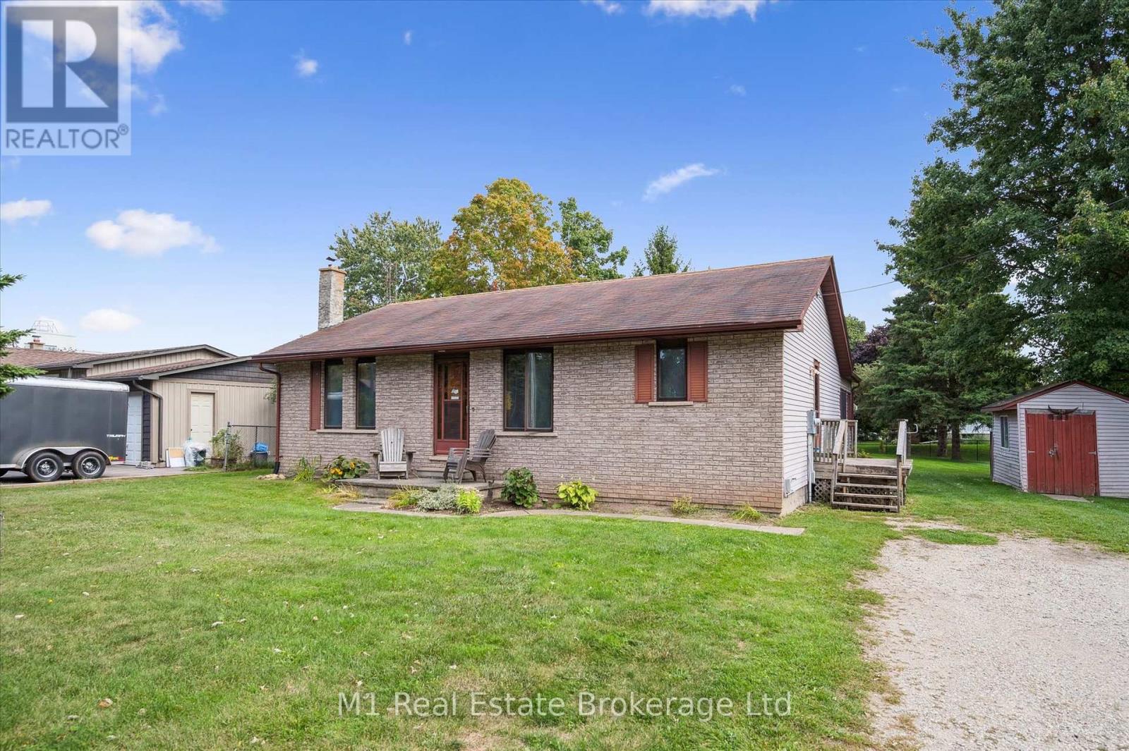 19 Side Road Unit 33 Sideroad, Centre Wellington Fergus, ON N1M 2W3
