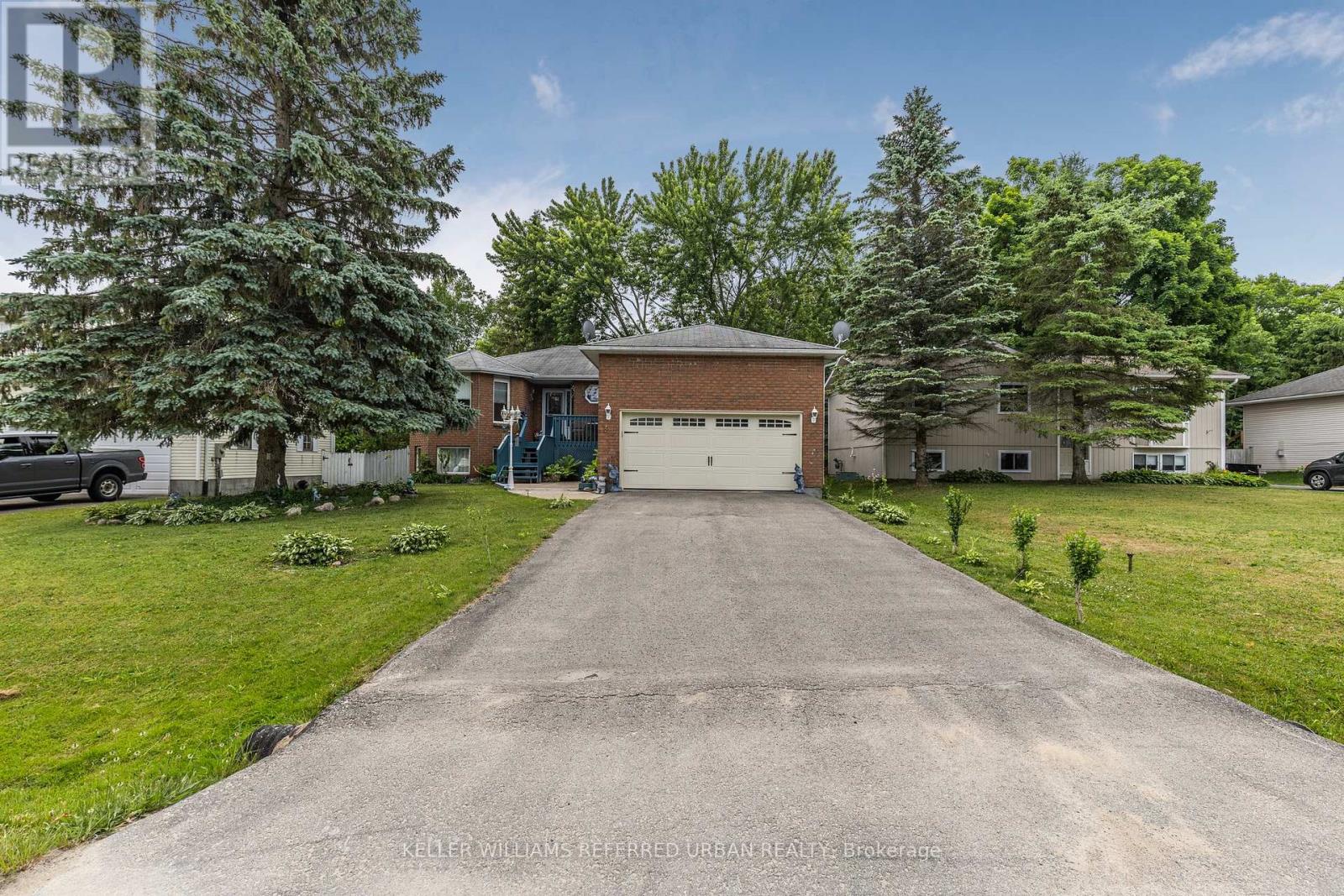 31 John Dillingno St, Tay, ON L0K 2A0