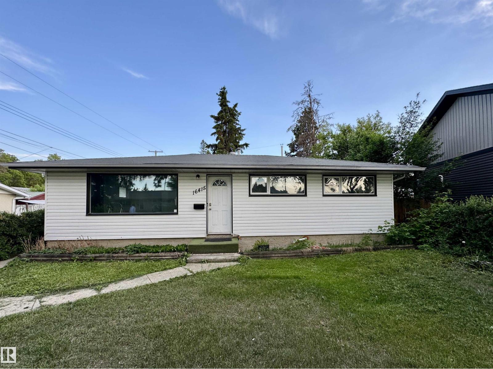 106 Av Nw Unit 16415, Edmonton, AB T5P 0X1