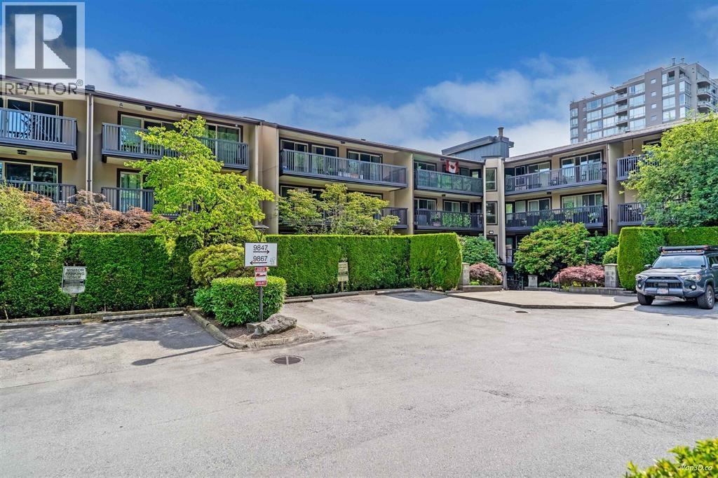 9847 Manchester Drive Unit 208, Burnaby, BC V3N 4P4