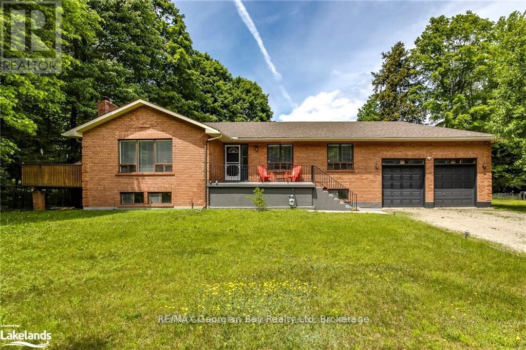 50 Leonard Rd, Tiny, ON L9M 2H7