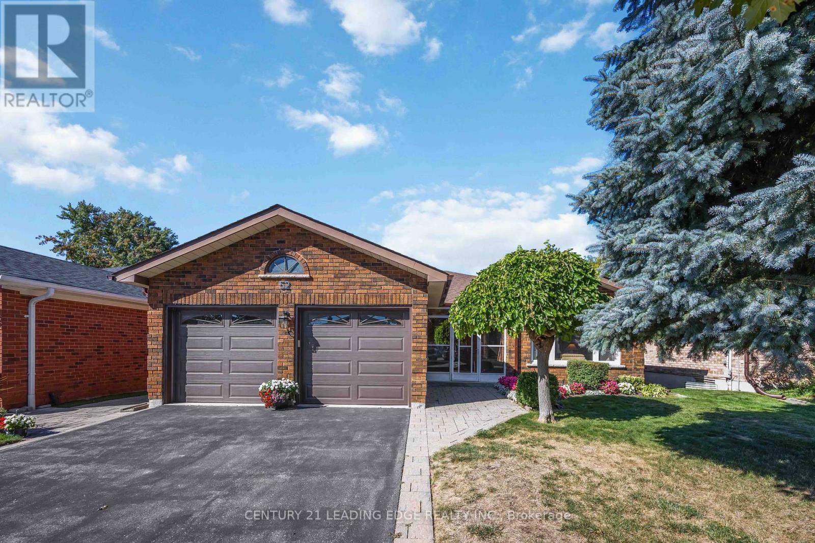 52 Aspen Cres, Whitchurch-Stouffville, ON L4A 5C7