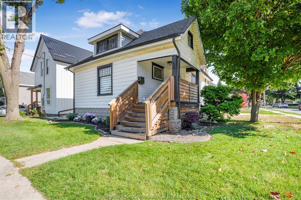 58 Forest St, Chatham, ON N7L 2A2