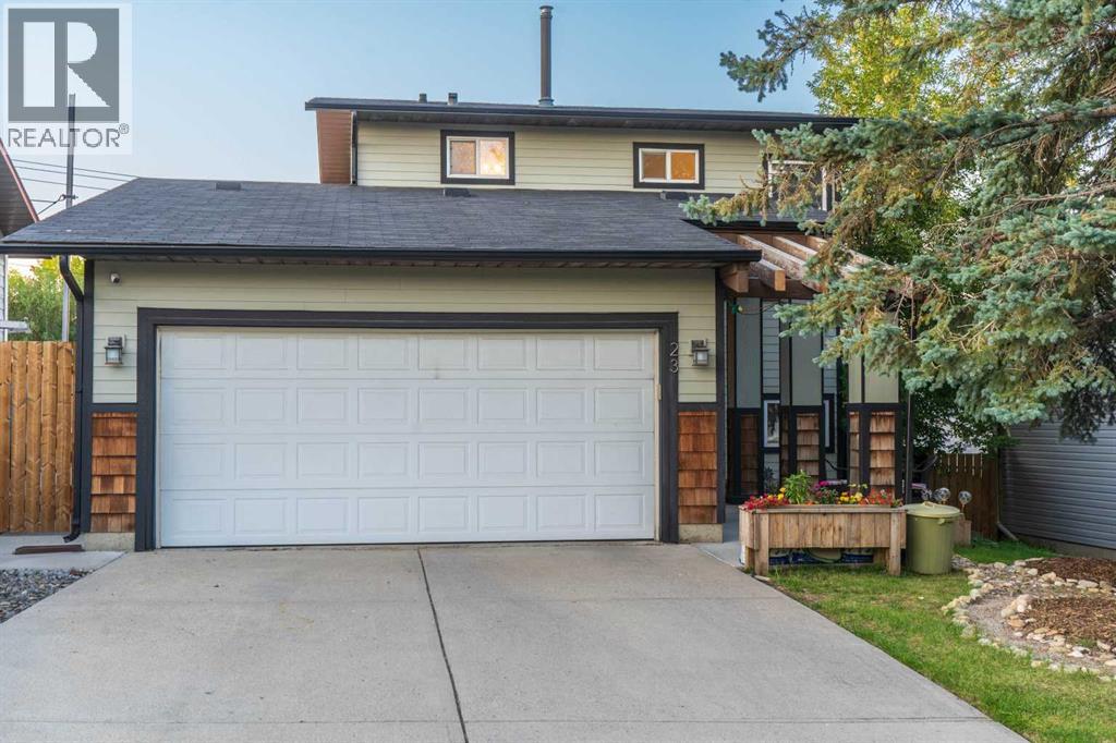 23 Bedwood Pl NE, Calgary, AB T3K 1L7