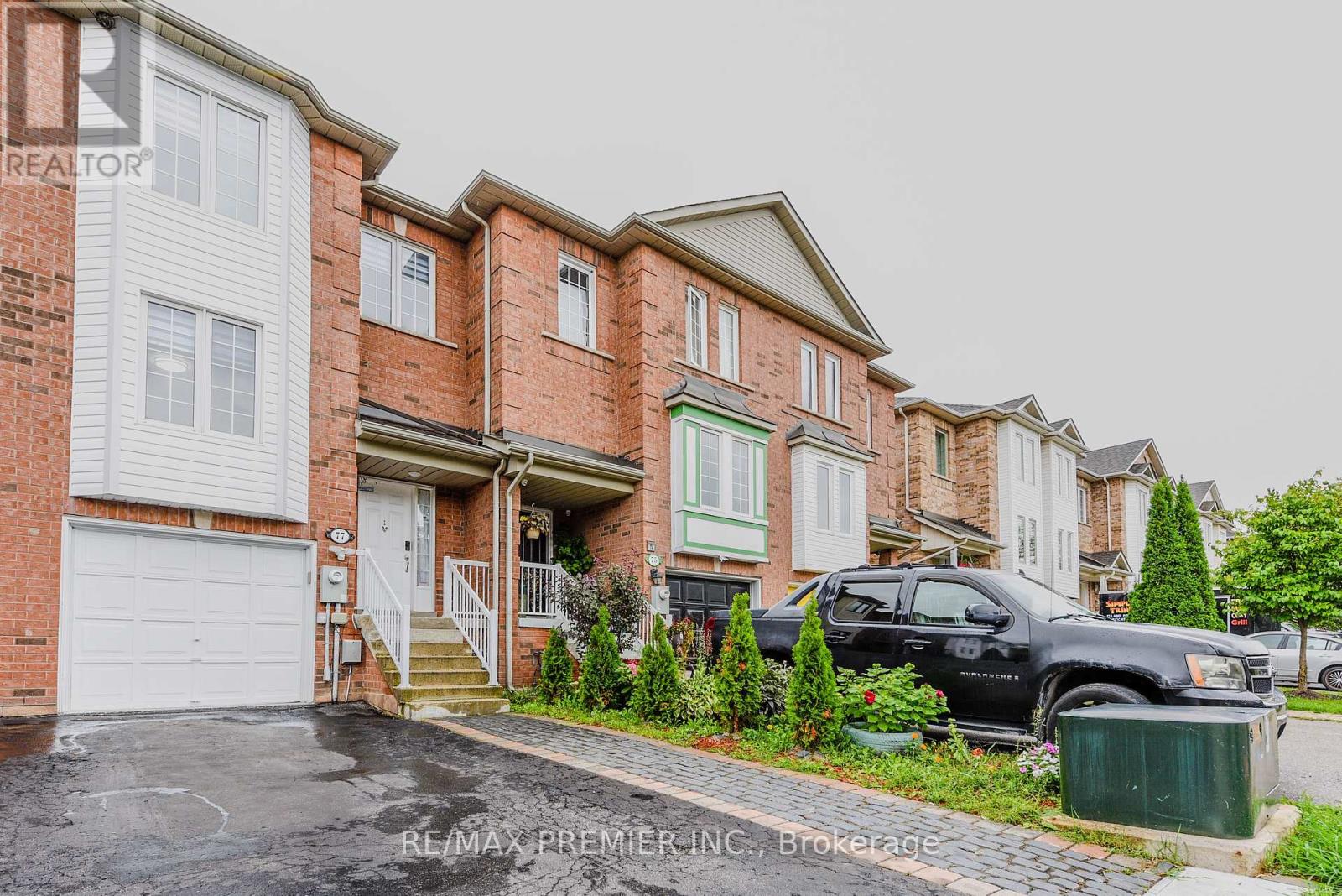 77 Wilmont Ct, Brampton, ON L6X 4Z7
