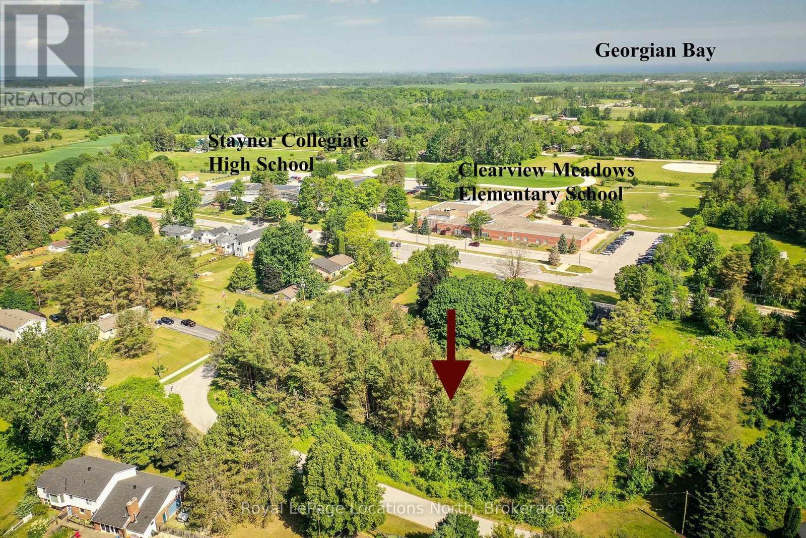 8 Jonathan Ct, Clearview, ON L0M 1S0