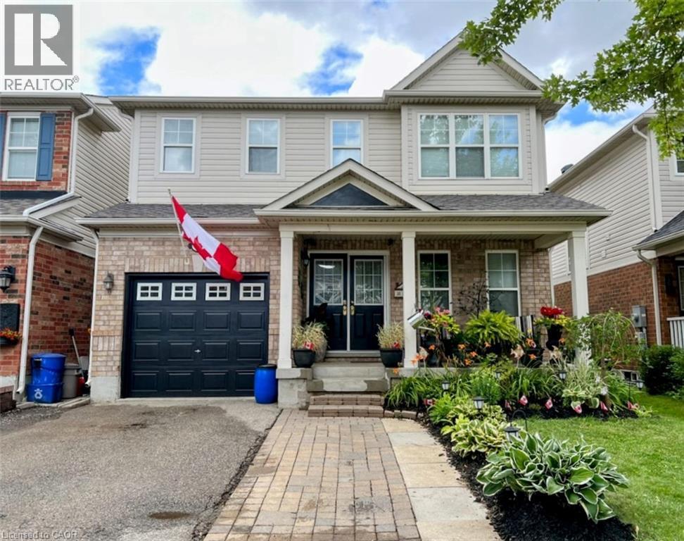 20 Longspur Way, Cambridge, ON N1T 2K4