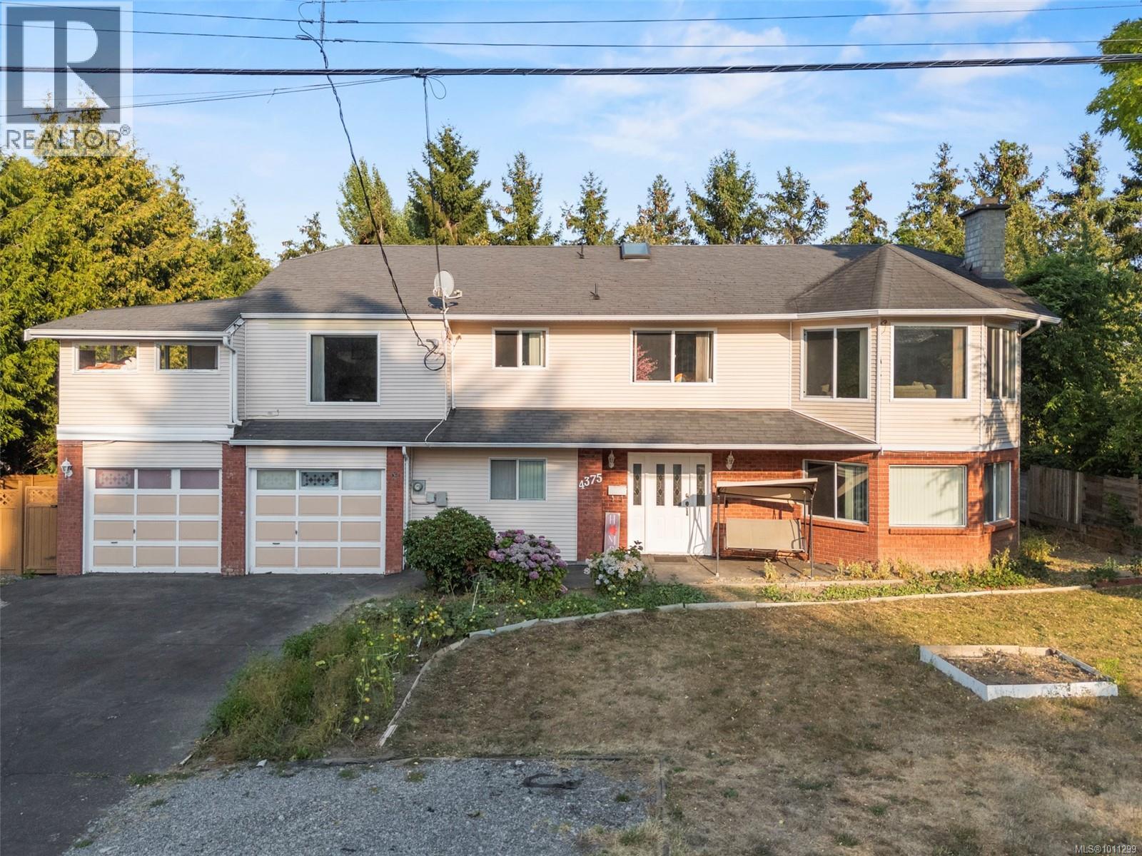 4375 Viewmont Ave, Saanich, BC V8Z 5K8