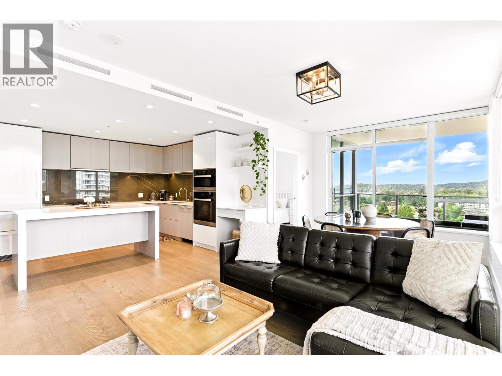 1632 Lions Gate Lane Unit 1205, North Vancouver, BC V7P 0E2