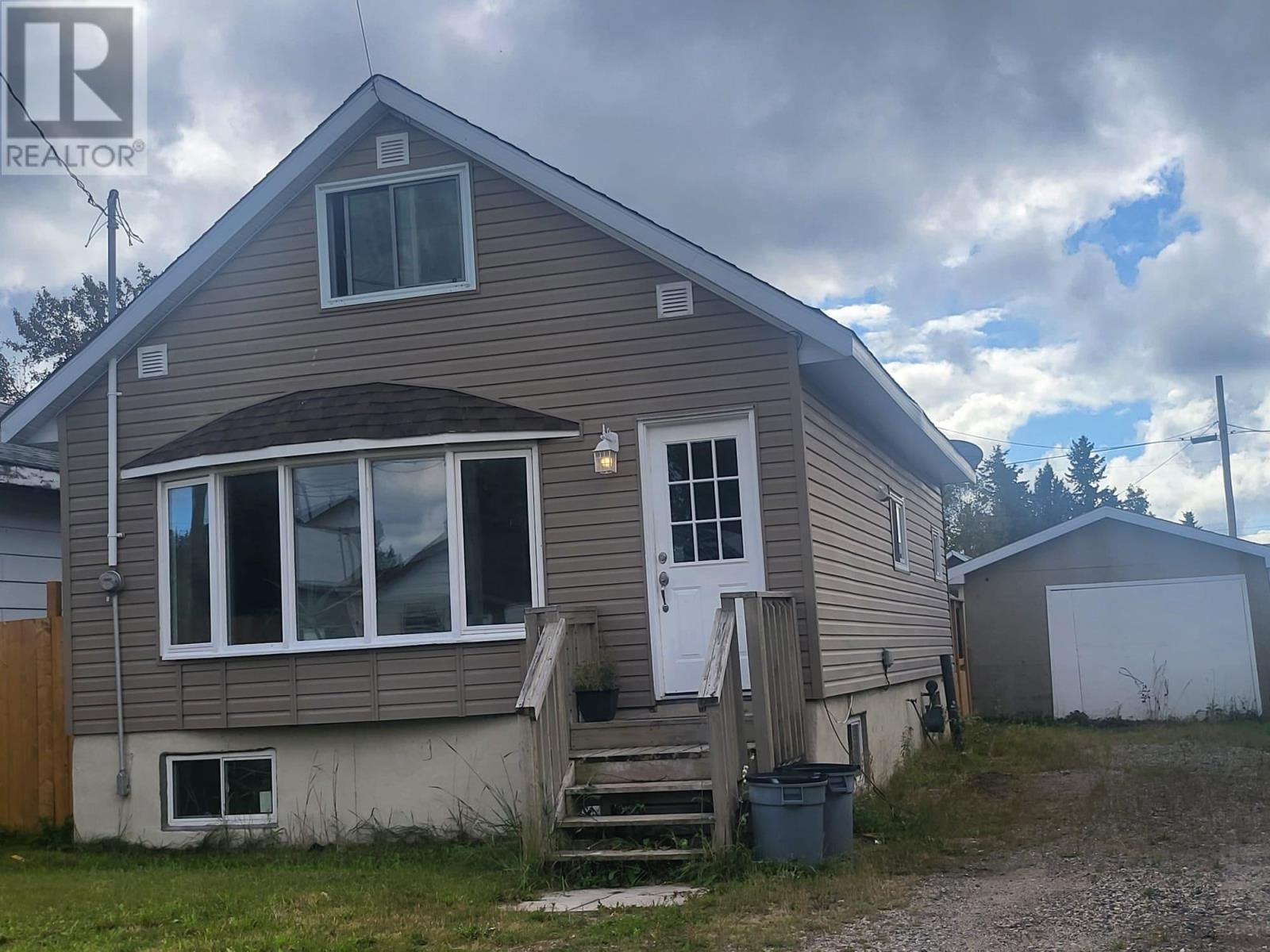 129 John St, Greenstone, ON P0T 1M0