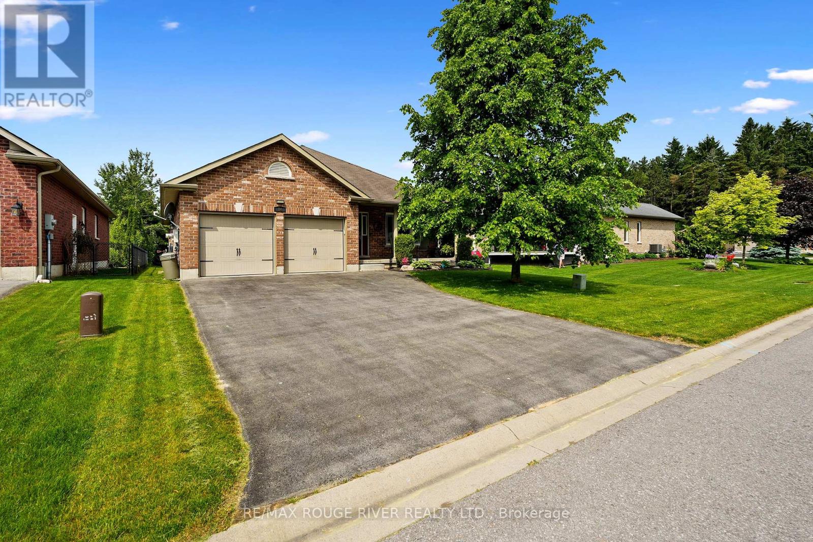 14 Algonquin Ave, Brighton, ON K0K 1H0