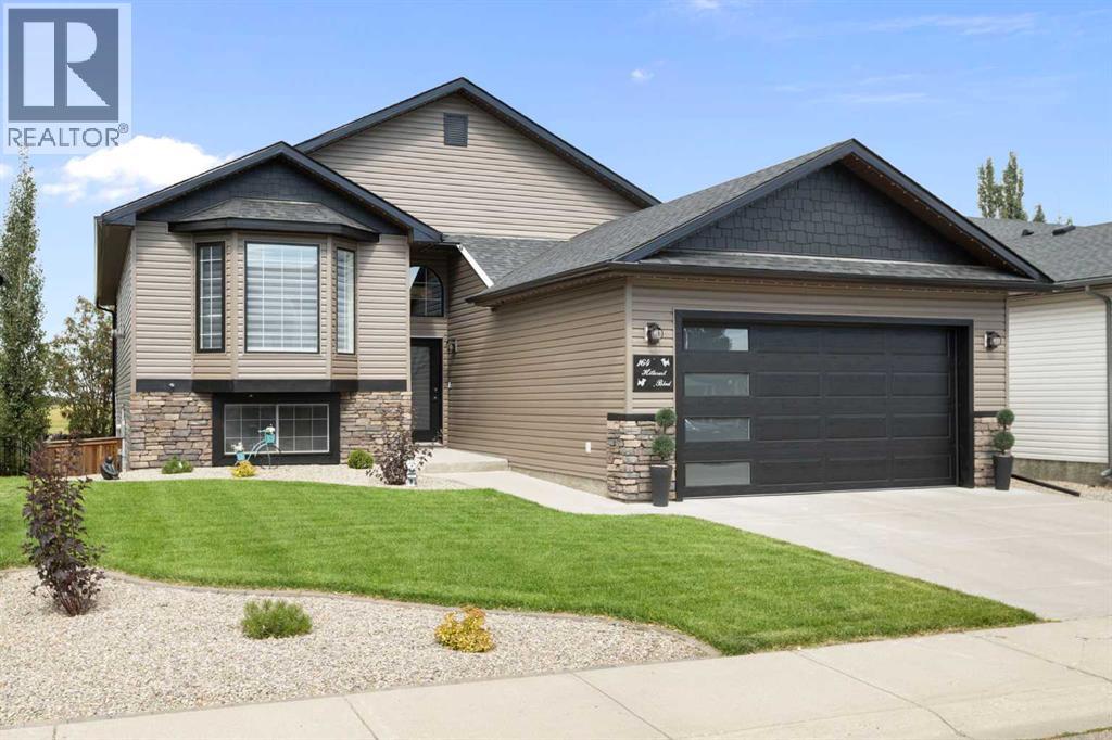 164 Hillcrest Blvd, Strathmore, AB T1P 0A3