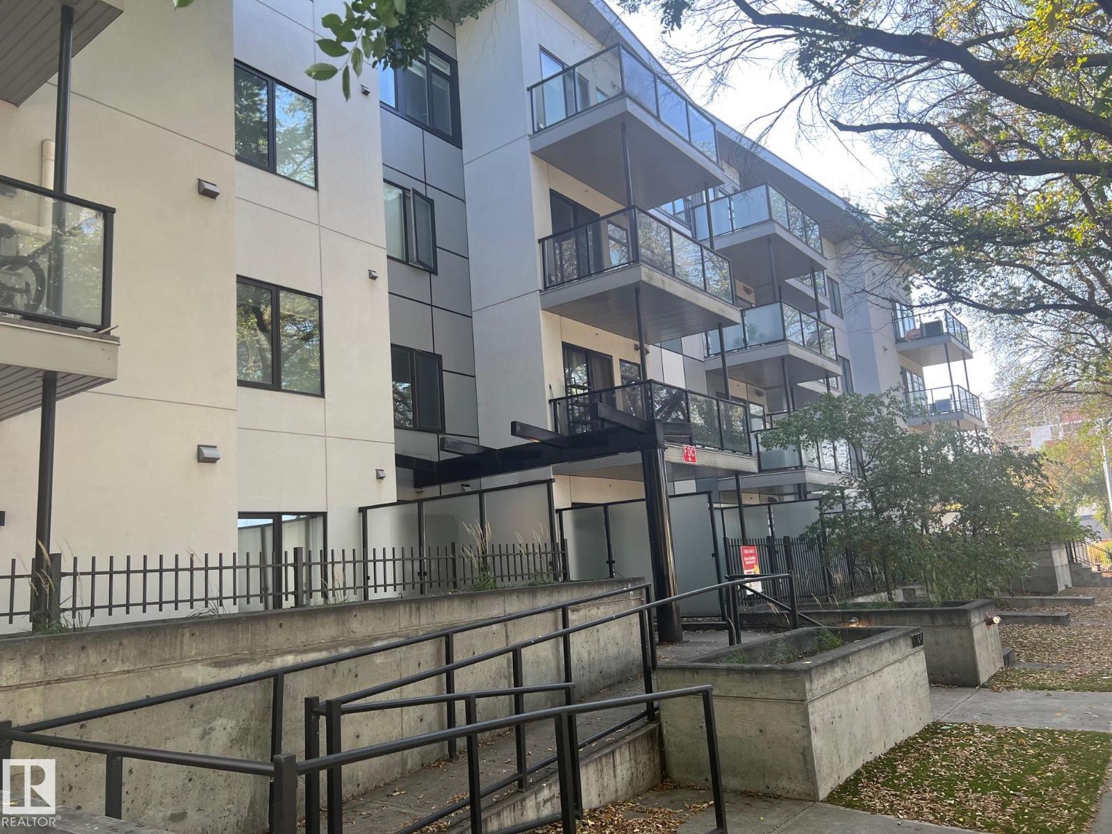10837 83 Avenue Northwest #101, Edmonton, AB T6E 2E6