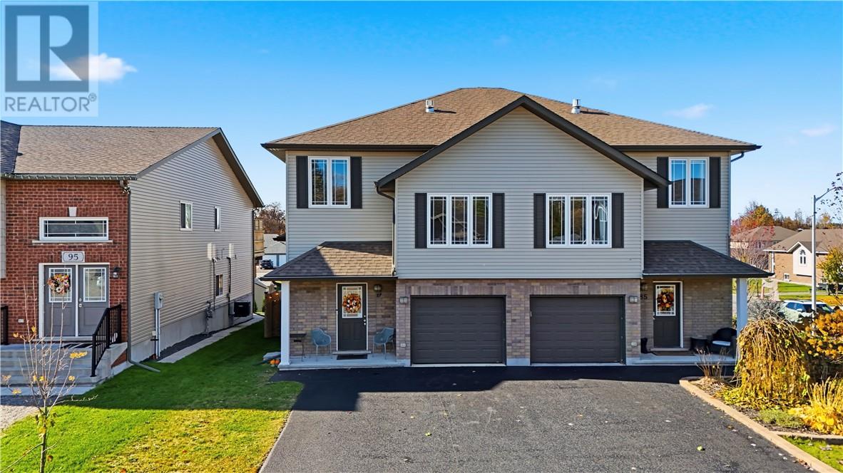 87 Eclipse Cres, Sudbury, ON P3B 0E6