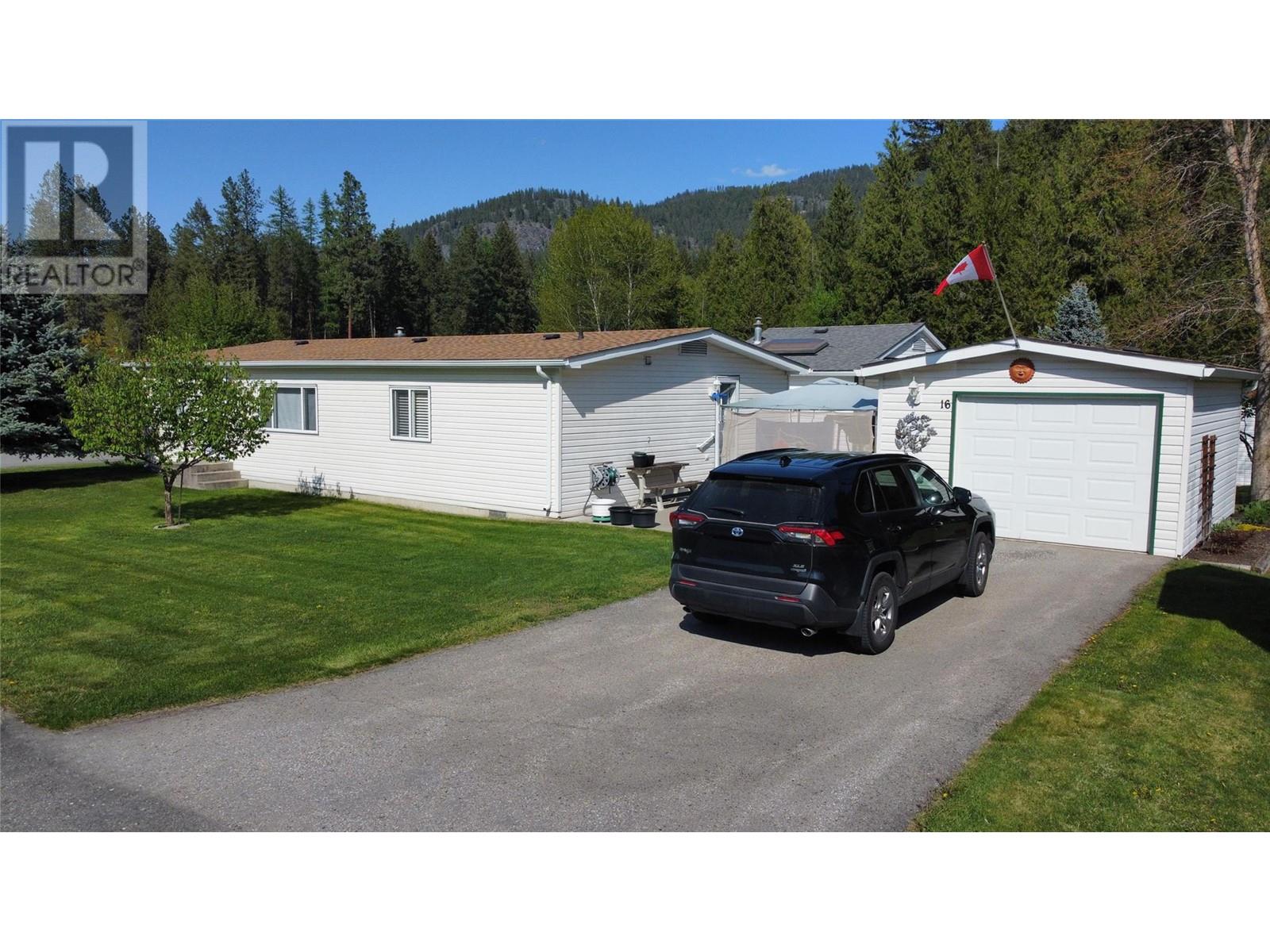 1500 Neimi Road Unit 16, Christina Lake, BC V0H 1E2