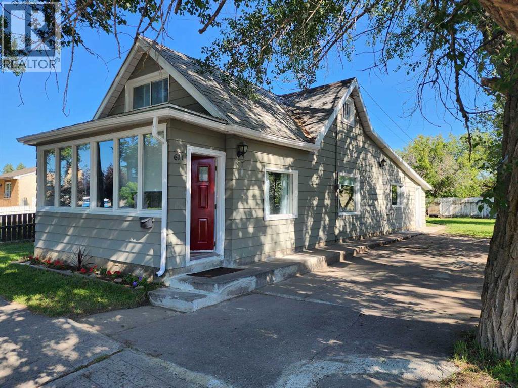 9 Avenue N Unit 611, Lethbridge, AB T1H 1E5