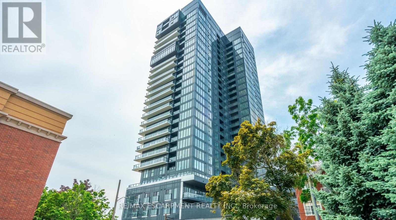309 370 Martha St, Burlington Brant, ON L7R 0G9