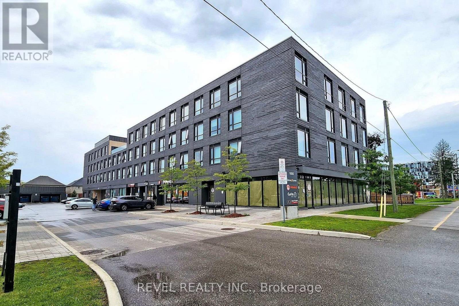 204 1800 Simcoe St N, Oshawa, ON L1G 0C2