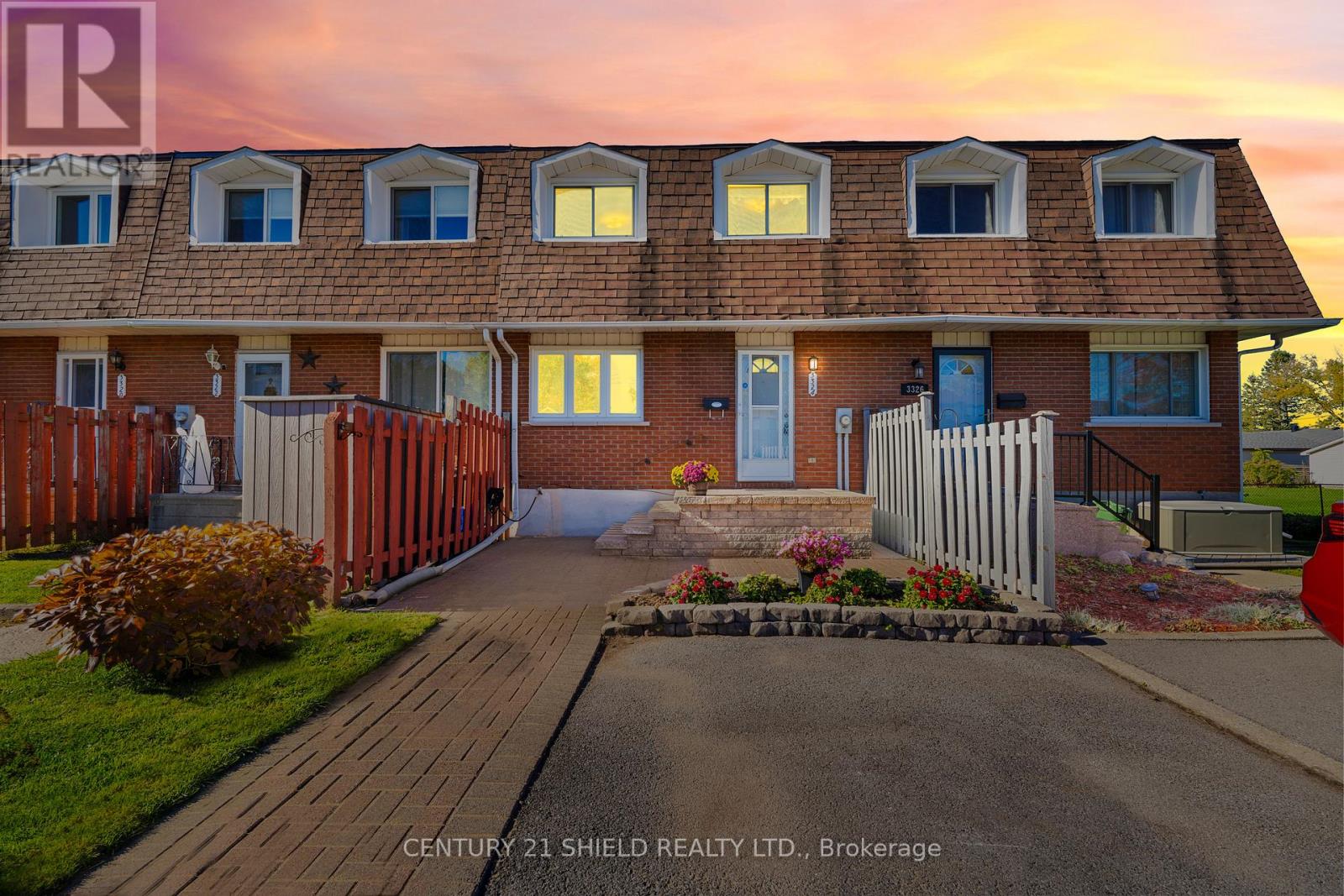 3324 Cadeb Ave, Cornwall, ON K6K 1L8