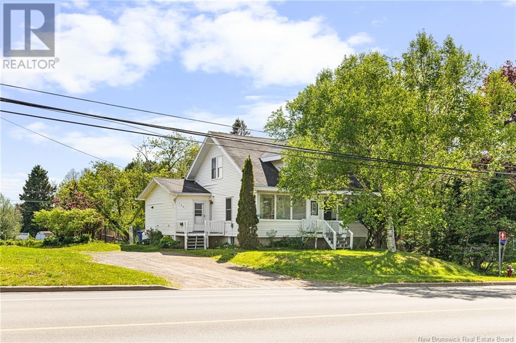 1501 Amirault St, Dieppe, NB E1A 4T4