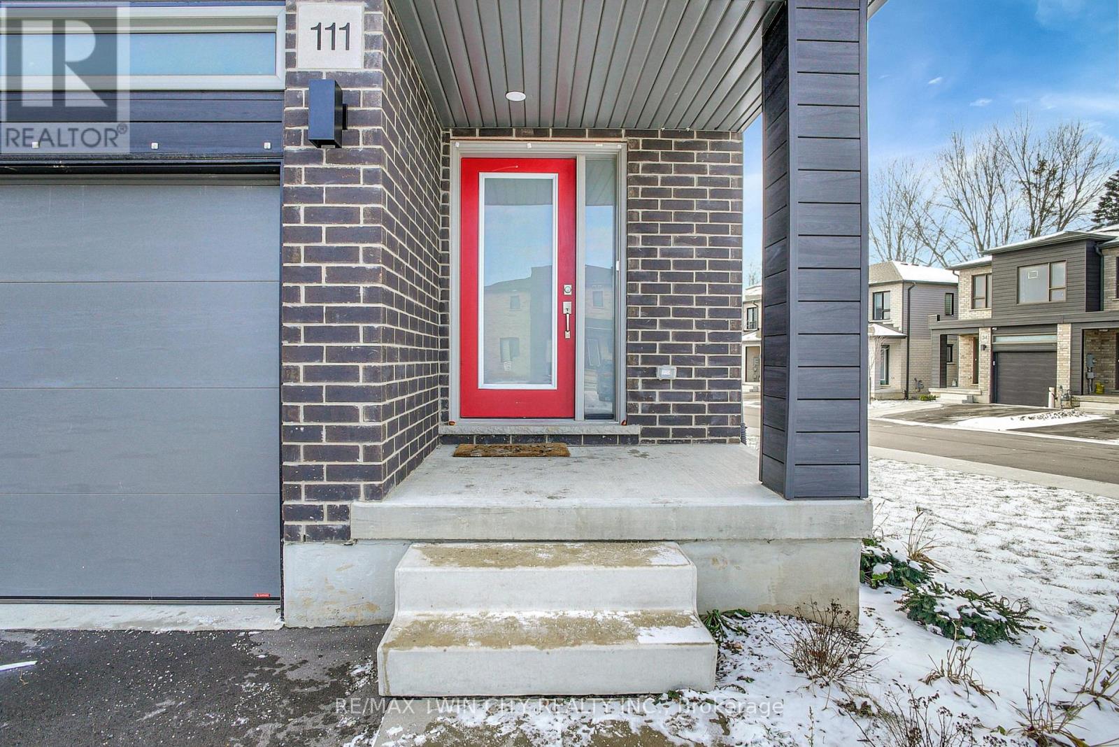 111 Pony Dr, Kitchener, ON N2R 0R8